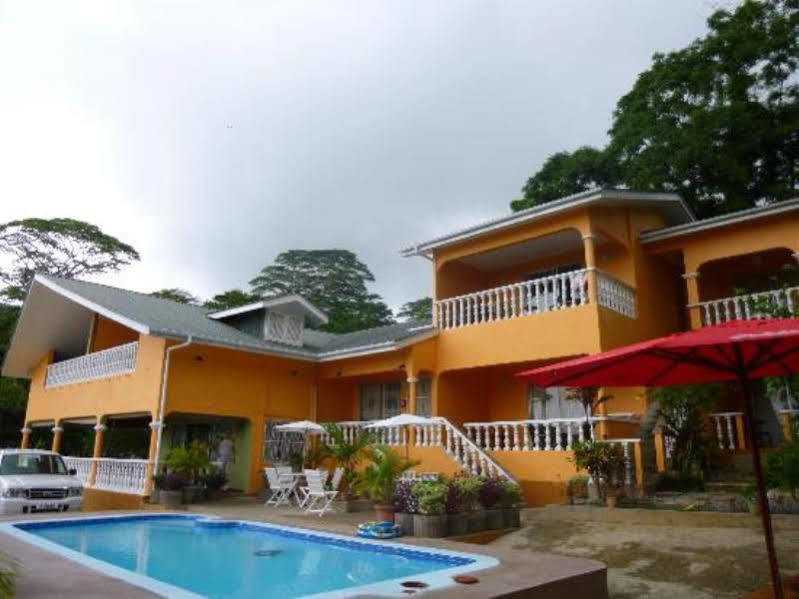 Albizia Lodge Green Estate Pointe Au Sel Buitenkant foto
